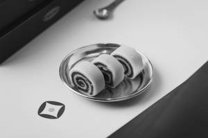 Kaju Chocolate Roll