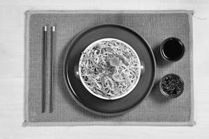 Hakka Noodles [500ml]
