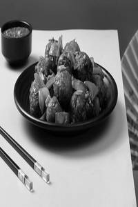 Veg Burnt Garlic Manchurian {500ml}