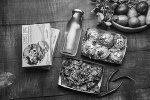 Jhuri Puchka + Aloo Chaat + Drinks