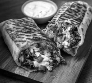 Peri peri chicken roll