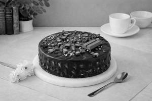 KitKat Cake