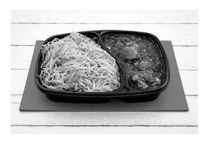 Veg Hakka Noodles With Chili Chicken Gravy Combo [4 pcs]
