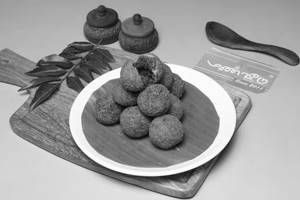 Mutton Kola Urundai (per Piece)