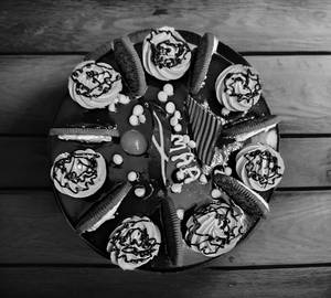 Pure Veg Oreo Chocolate Cake [1 kg]