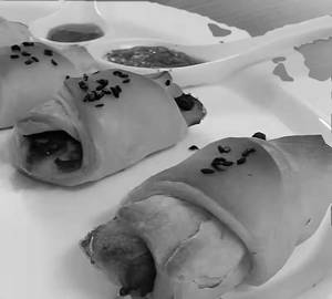 Paneer Chilly Croissant