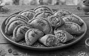 Roasted Gujiya