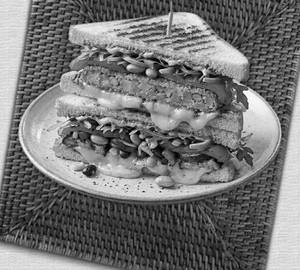 Veg Grilled Club Sandwitch