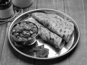 Soya Matar With [2 Pcs] Paratha