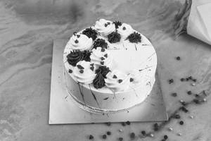 Vanilla Choco Chip Cake
