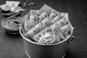 Mini Cheese Samosa