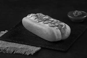 Aloo Tikki Hot Dog
