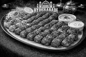 Tandoor E Murgh Platter  (non Veg) (25pcs)