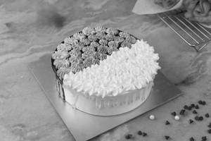 2-in-1 Pineapple & Truffle Cake