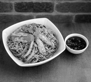 Hakka Style Soft Noodles Chicken
