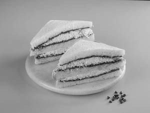 Chocolate Cheese Sandwich [3 Slices] [Serve : 2]