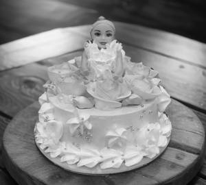 Barbie Doll Cake 1 Kg