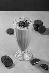 Oreo Milk Shake