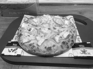 Paneer And Capsicum Pizza