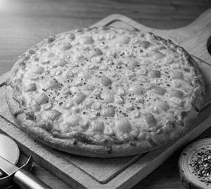 Corn Delight Pizza [8 Inches, 6 Slices]