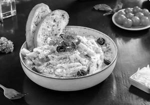 Pasta In Alfredo Sauce