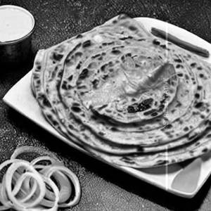 Cheese Paratha In Tandoori