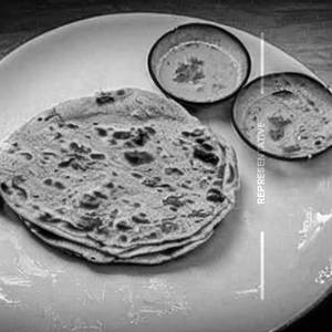 Gobi Paratha In Tandoori