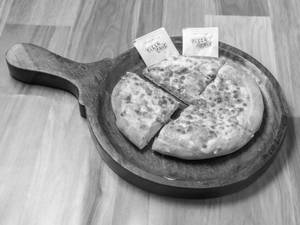 Onion Pizza [7 Inches]