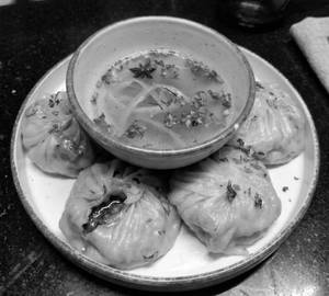 Pork steamed momo
