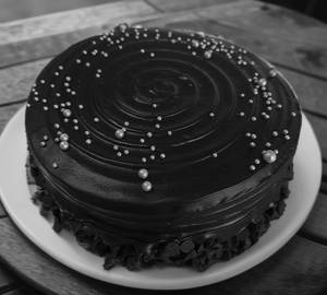 Chocolate Magic Cake ( 1 Pound)