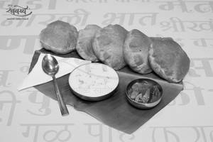 Basundi + Puri Combo