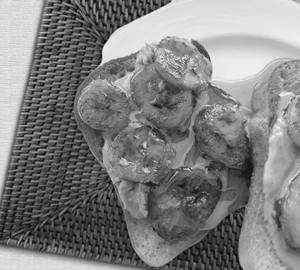 Caramelised banana peanut butter toast