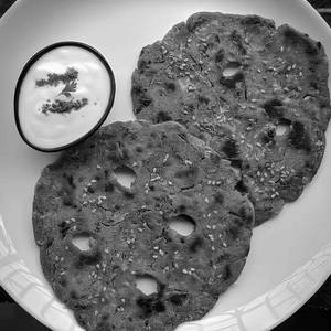 Thalipeeth (2Pcs)