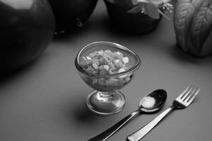 Garma Garam Moong Dal Halwa (100 Gms)