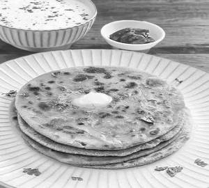 Aloo Pyaaz Paratha