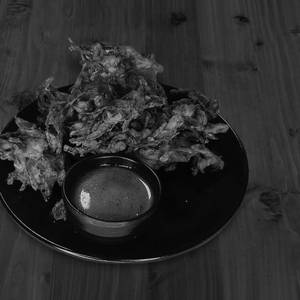 Onion bhajiya