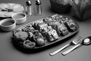 Paneer Tikka Platter (16 Pcs)