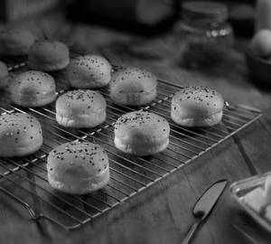 Slider Buns Brown 1 No