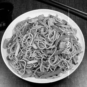 Szechuan hakka noodles veg