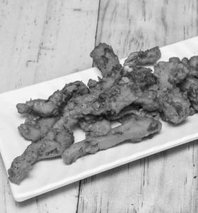 Hot & Spicy Schezwan Chicken Strips (5 Pcs)            
