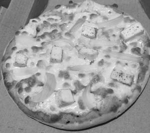 Onion & Paneer Pizza