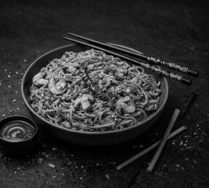Mashroom Schezwan Fried Noodles