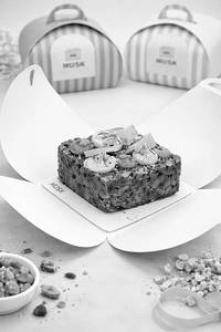 Carrot Cake Slice