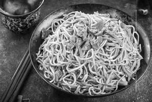 Hakka noodles chicken