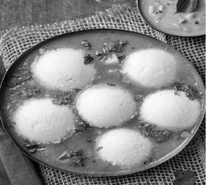 Sambar Idly (2Pcs)