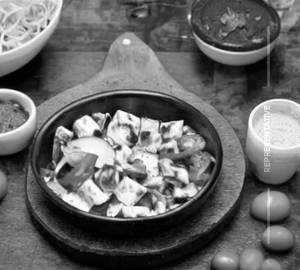Paneer shawarma salad