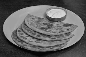 Aloo Pyaz Paratha
