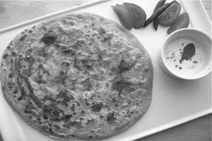 Paneer Pyaz Whole Wheat Paratha 1pc