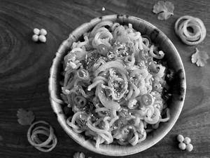 Onion Maggie