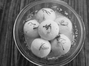 Sponge Rasgulla.